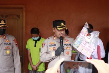 Polres Rembang tangkap komplotan penipu modus ritual tarik uang gaib