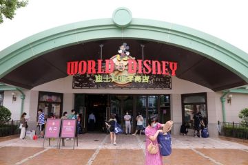 Shanghai Disneyland kembali beroperasi 8 Desember