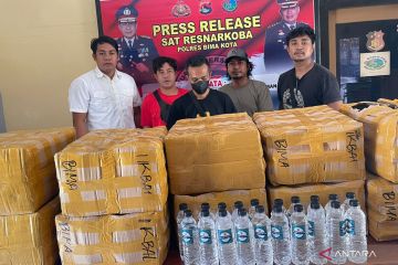 Polres Bima Kota sita 520 botol berisi arak Bali