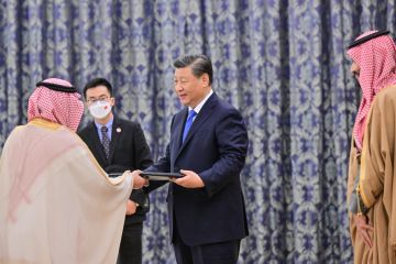 Xi Jinping dapat gelar Doktor Kehormatan dari King Saud University