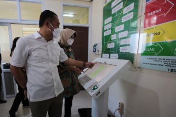 Warga Surabaya diminta tidak asal mendaftar lewat aplikasi e-health