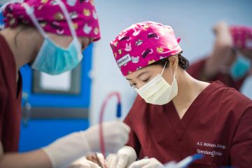 AS Watson umumkan 5.000 operasi korektif anak bibir sumbing