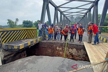 Rejang Lebong minta BNPB perbaiki jembatan rusak akibat banjir