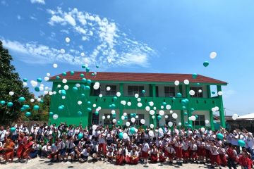 Pendiri ERHA resmikan SMK Wahana Tegal Angus