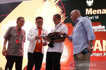 Sandiaga S Uno luncurkan buku di Universitas Surabaya