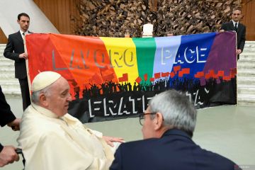 Paus Fransiskus lakukan pertemuan dengan Konfederasi Umum Tenaga Kerja Italia