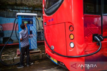 Uji coba bus listrik di kota Bandung