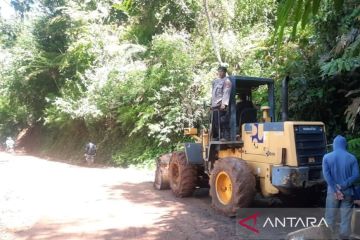 BPBD Cianjur tuntaskan penanganan longsor jalur Cianjur selatan