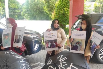 Ibu-Ibu Rampak Sarinah di Surabaya tuntut pengesahan RUU PPRT