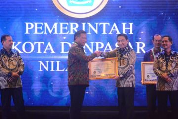 Pemkot Denpasar raih dua penghargaan nasional dari Ombudsman