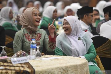 OJK sebut tiga upaya kembangkan industri keuangan syariah Indonesia