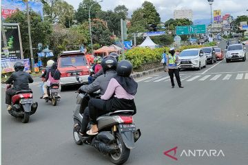 Jelang Nataru, 57 ribu kendaraan melintas di Jalur Puncak-Bogor
