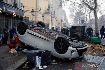 Unjuk rasa penembakan Komunitas Kurdi di Kota Paris berakhir rusuh