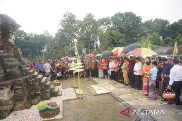 Masyarakat adat Tulungagung gelar napak tilas "Sradha Agung" Gayatri