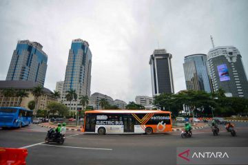 DPRD dorong TransJakarta rambah bisnis selain penjualan tiket