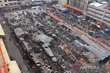 Kebakaran hanguskan 931 kios di Pasar Sentral Makassar