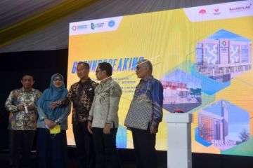 Menperin meresmikan dimulainya pembangunan gedung SMK-SMAK Bogor