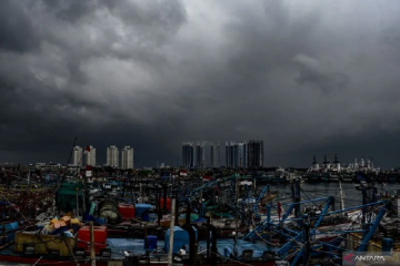 Sebagian wilayah diprediksi diguyur hujan saat malam tahun baru