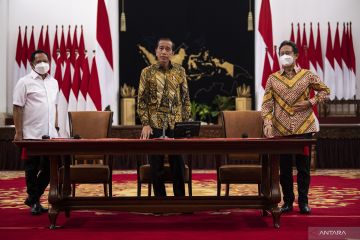 Kemarin, kebijakan PPKM dicabut hingga sistem pemilu