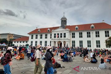 Pengunjung padati kawasan Kota Tua untuk liburan akhir Tahun 2022