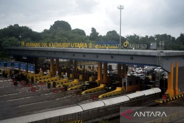 Puluhan ribu kendaraan dari Jakarta menuju Bandung