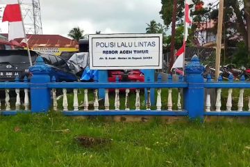 Angka kecelakaan meningkat, Polres Aceh Timur pasang rambu lalu lintas