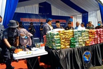 BNN musnahkan 400 kg sabu dan barang bukti kasus narkoba lainnya