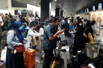 Lonjakan penumpang mulai terasa di Bandara Juanda