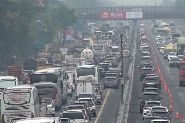 Pemberlakuan Contra Flow di KM 47-61  tol Jakarta-Cikampek