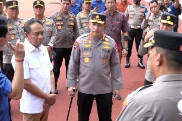 Polisi dilarang bawa senjata api & gas air mata saat amankan Liga 1