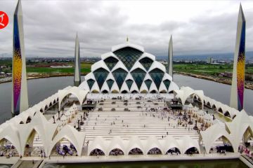 Masjid Raya Al Jabbar di Jawa Barat terinspirasi dari rumus matematika
