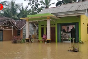 Intensitas hujan tinggi, 5 kecamatan di Pandeglang terendam banjir