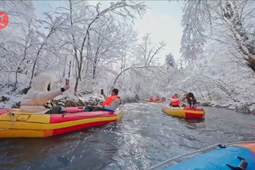 Sekilas arung jeram musim dingin di Pegunungan Changbai