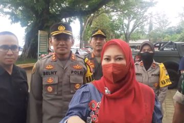 Cuaca ekstrem, Bupati Irna imbau warga rayakan Tahun Baru di rumah