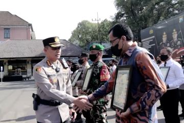 Wujudkan kamtibmas, Kapolresta Malang Kota berikan 202 penghargaan