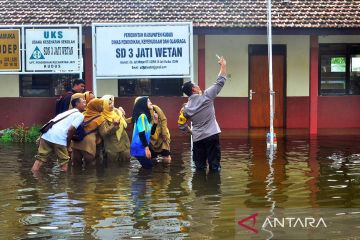 Sekolah di Kudus terendam banjir