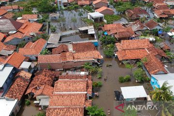 Pekalongan izinkan sekolah terdampak banjir gelar pembelajaran daring