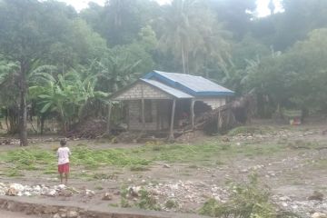 30 KK korban banjir bandang di Kabupaten Kupang masih mengungsi