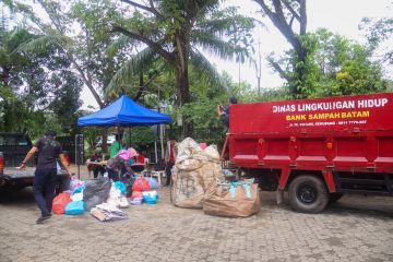 DLH Batam minta masyarakat manfaatkan Program Bank Sampah