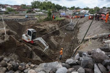 Longsor Proyek Perumahan