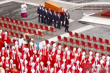 Pemakaman mantan Paus Benedict