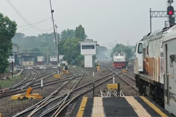 Pemprov Jatim pasang palang pintu di 734 perlintasan kereta api