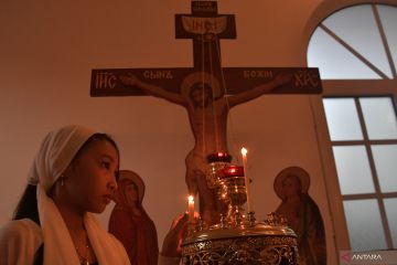 Rusia dan Ukraina harus berjuang demi perdamaian, seru Gereja Ortodoks