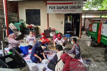 PMI siapkan posko bantuan untuk korban banjir di Jakarta Barat