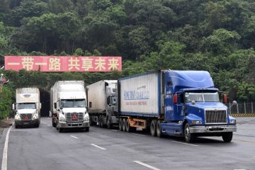 Transportasi penumpang via jalur darat China-Vietnam kembali dibuka