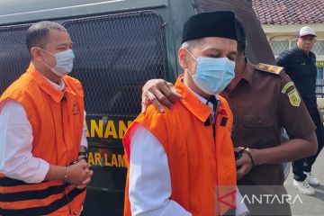 Karomani ikuti sidang pembacaan dakwaan