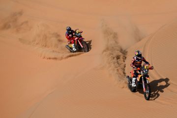 Benavides rebut puncak klasemen setelah etape 10 Dakar