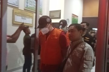 Kejari Pasaman Barat tahan lima orang pengusaha dari Manado