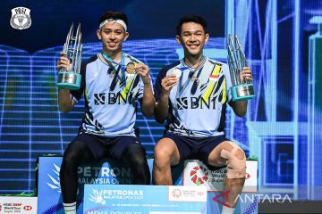 Fajar/Rian juarai BWF Super 1000 perdana di Malaysia Open 2023