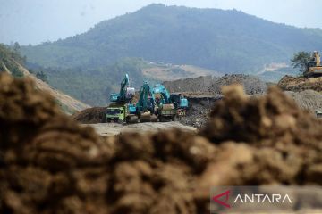 Pembangunan seksi satu jalan Tol Sibanceh